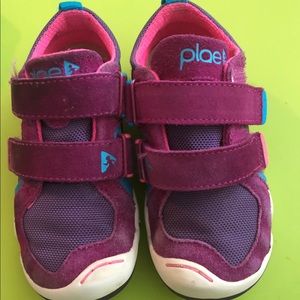 Plae Ty Fuchsia and Purple Size 9